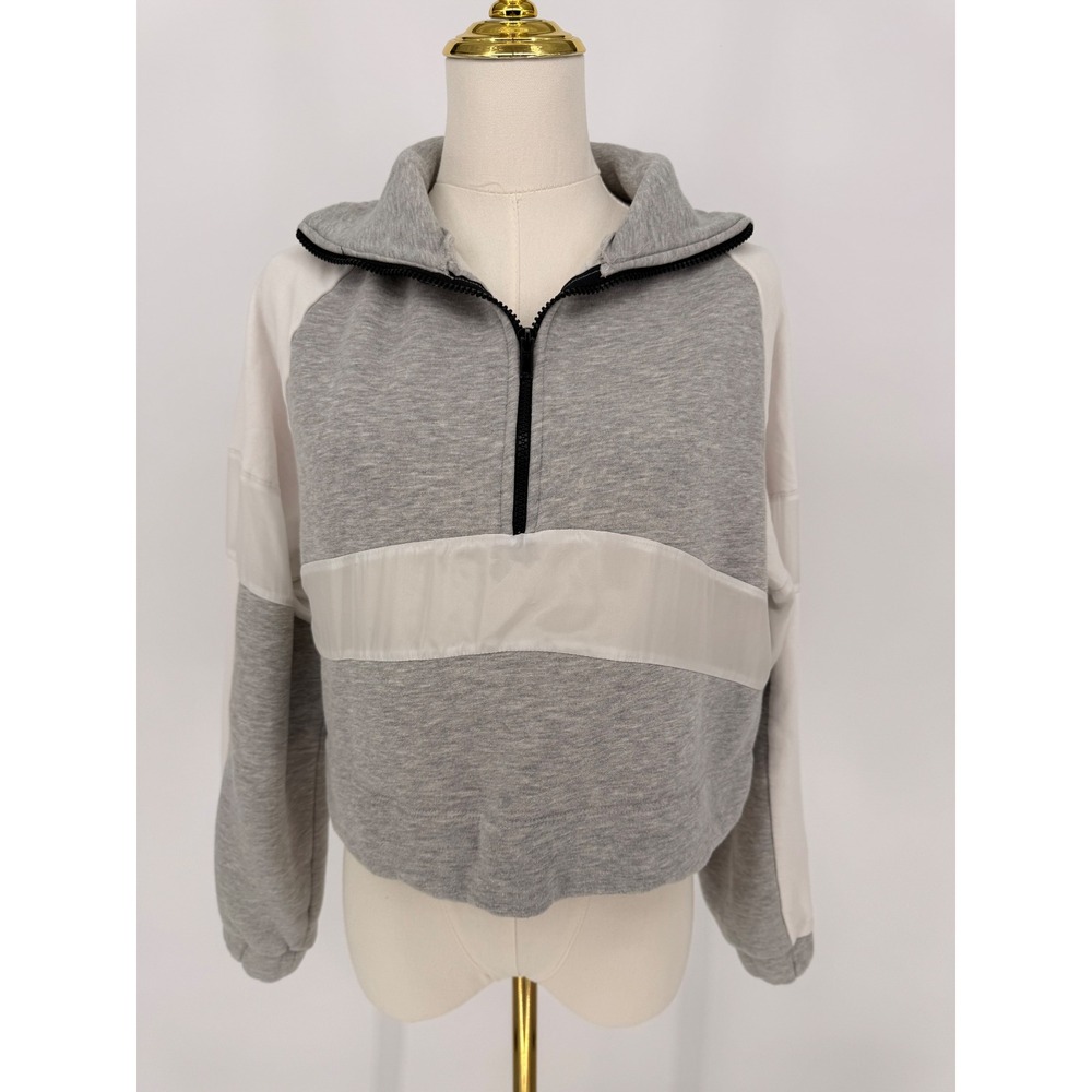 Urban Outfitters Cropped Half Zip Sweatshirt Colorblock White Grey Small